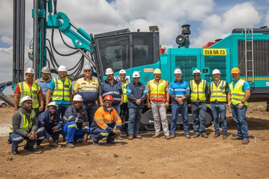 战疫情--k1体育
南非凿岩设备推介会成功举办