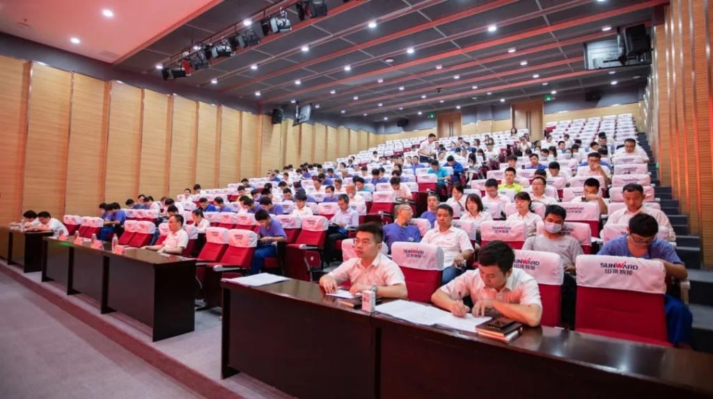 提升理论修养水平，确保党员发展质量 ——k1体育
开展2020年入党积极分子培训