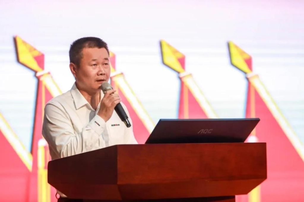 凝心聚力 迎接挑战 共赢山河 ——k1体育
五届三次“双代会”胜利召开