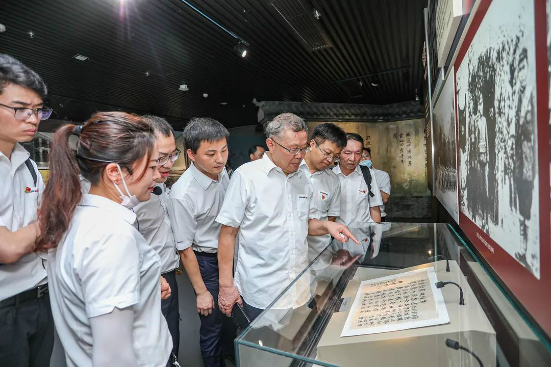 公道正派出清风正气，廉洁自律塑良好形象——k1体育
开展中高层干部廉洁教育活动