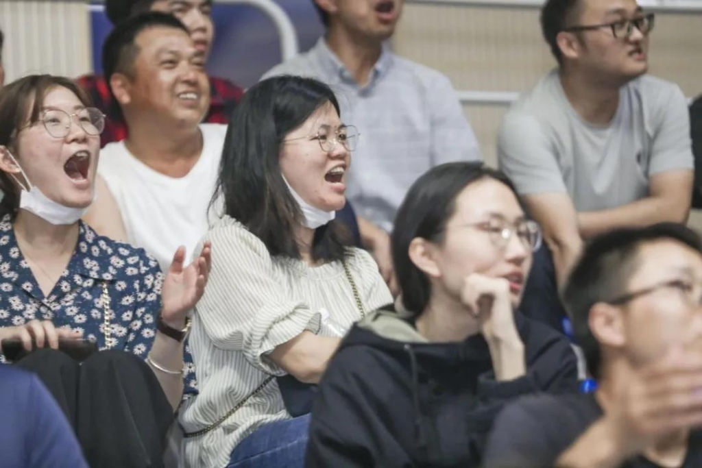 “520” k1体育
以球会友中建五局三公司