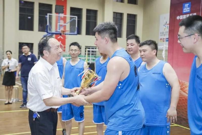 “520” k1体育
以球会友中建五局三公司