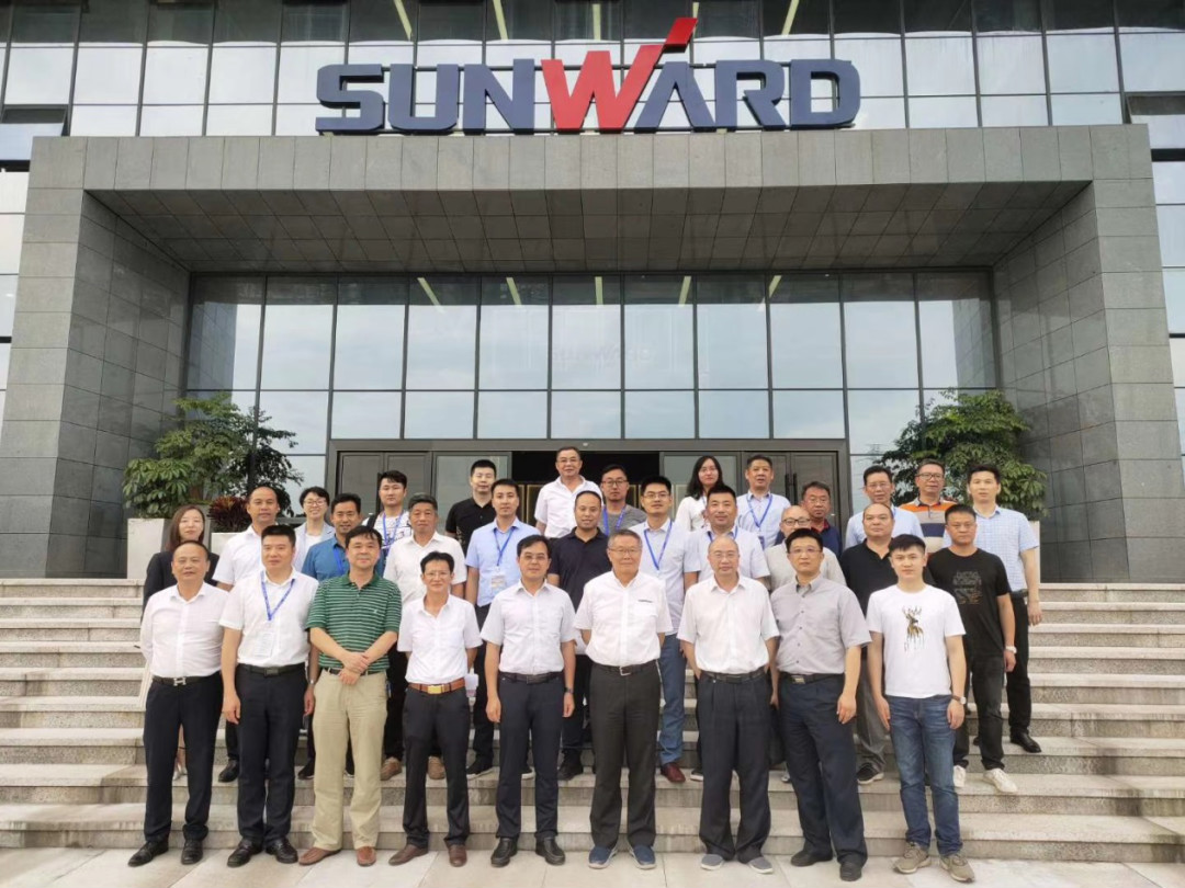 省工程机械产业与铸造产业合作对接会在k1体育
举行