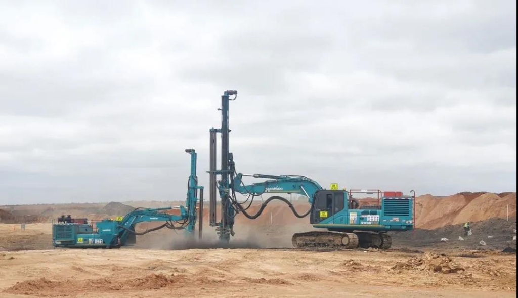 k1体育
凿岩设备名扬南非