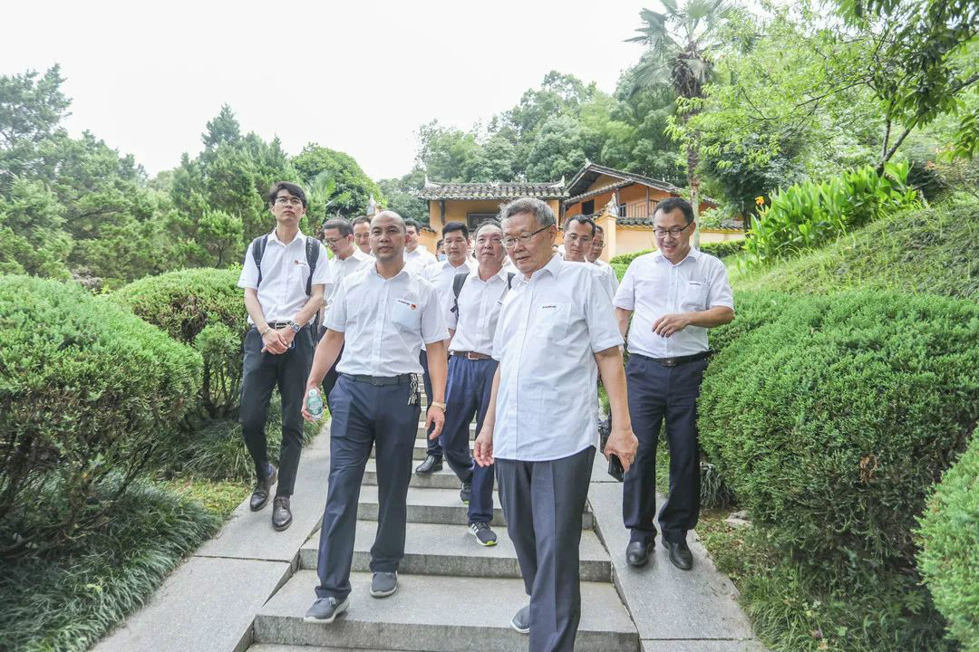 公道正派出清风正气，廉洁自律塑良好形象——k1体育
开展中高层干部廉洁教育活动