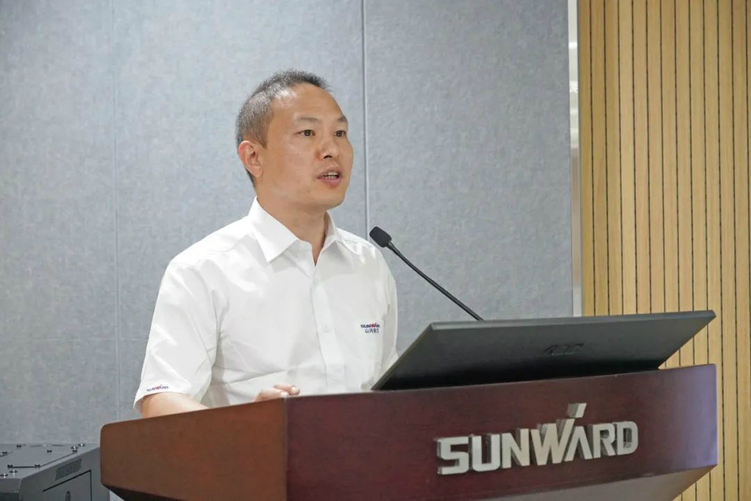 省人大常委会党组副书记、副主任王柯敏调研k1体育
