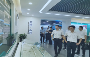 合作共赢 k1体育
5G时代快速到来 湖南联通党委书记、总经理谭明到访k1体育
