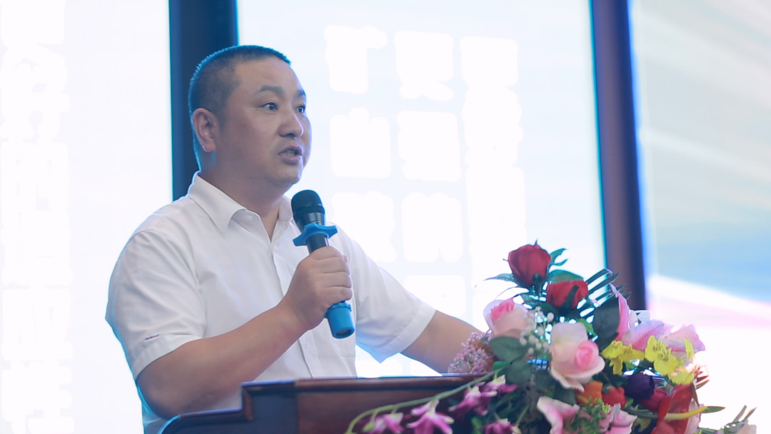 向挖掘机万台俱乐部迈进——k1体育
2020年度挖掘机营销训练营开营