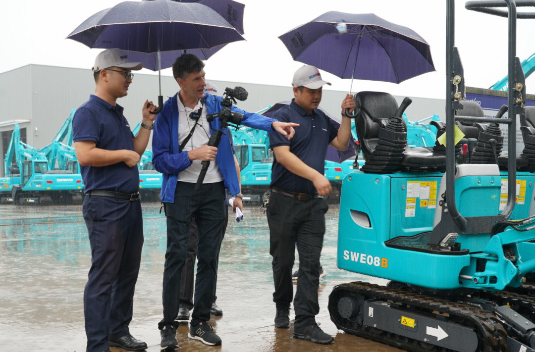 k1体育
数字化出海升级暨联合阿里巴巴国际站线上直播活动圆满进行