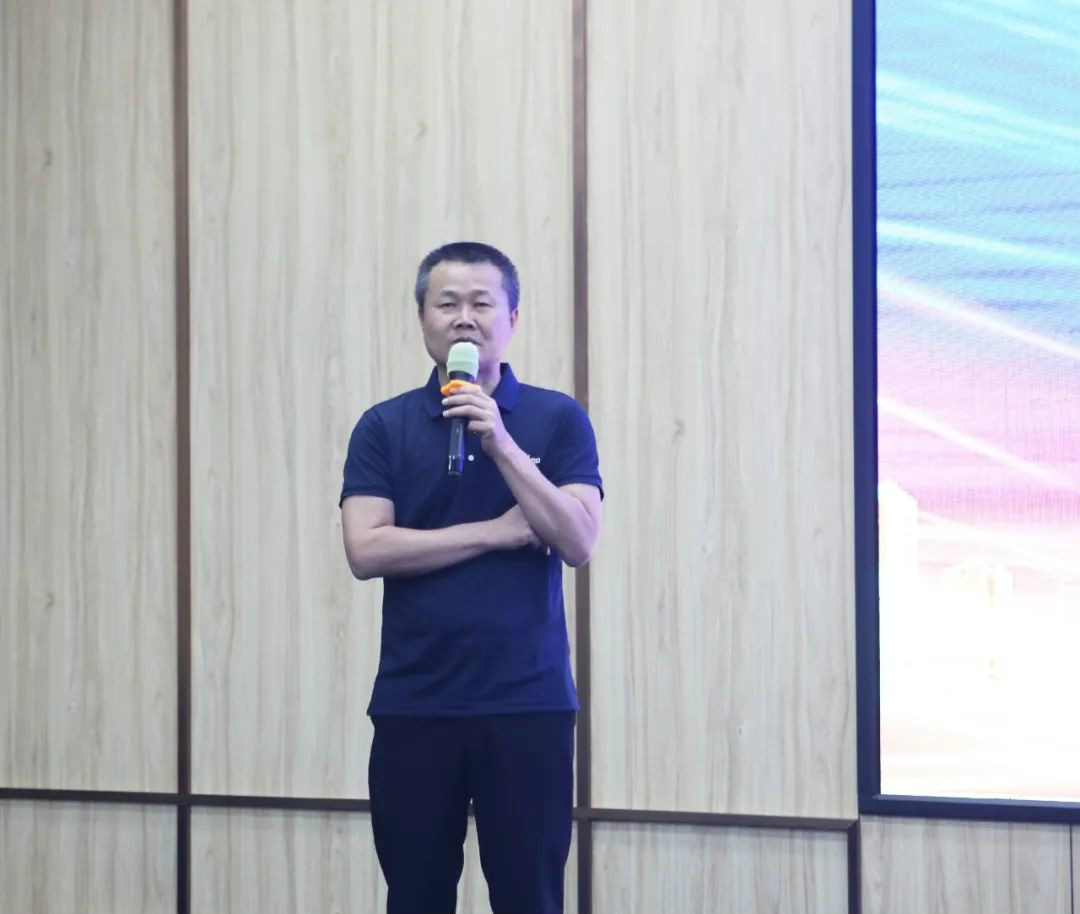 以强执行力聚焦基础能力建设 向挖掘机万台俱乐部迈进——k1体育
2020年挖掘机经销商半年度会议圆满召