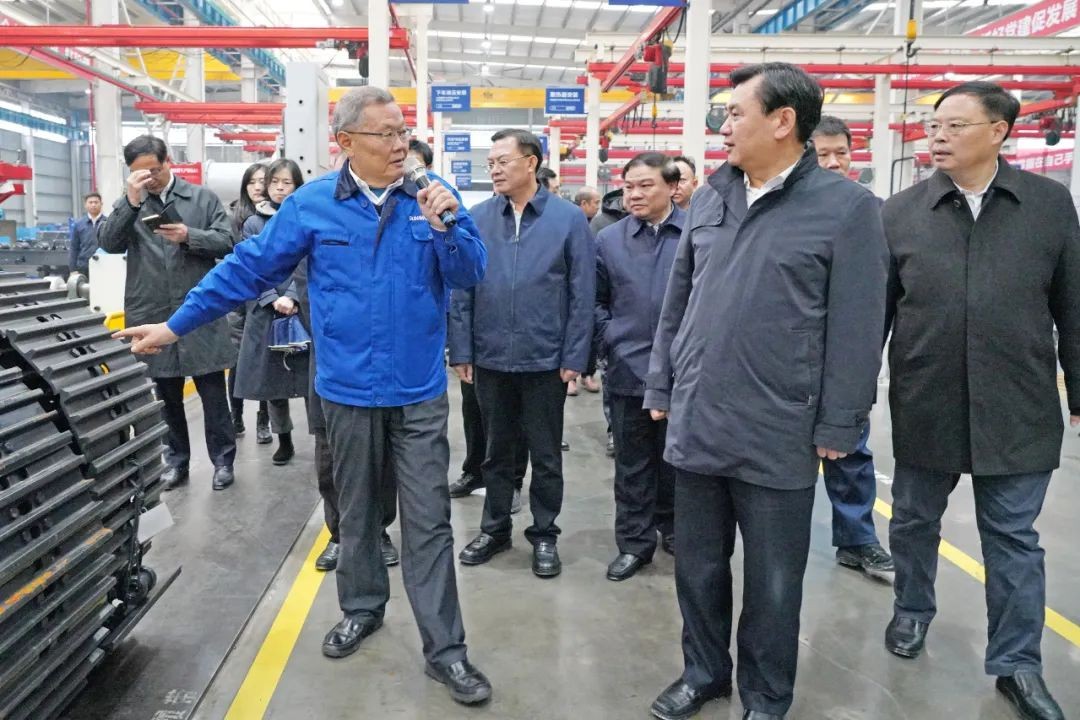 中国民航局局长冯正霖一行到k1体育
调研指导