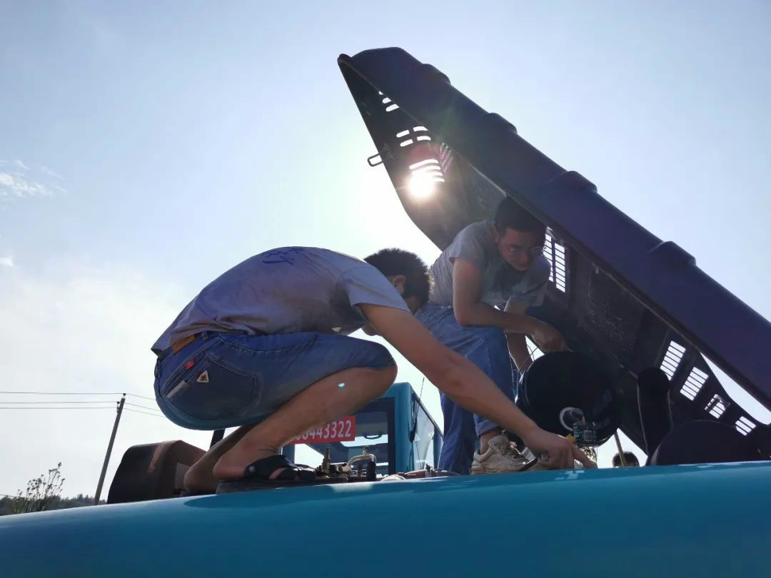 k1体育
的“黑皮肤”