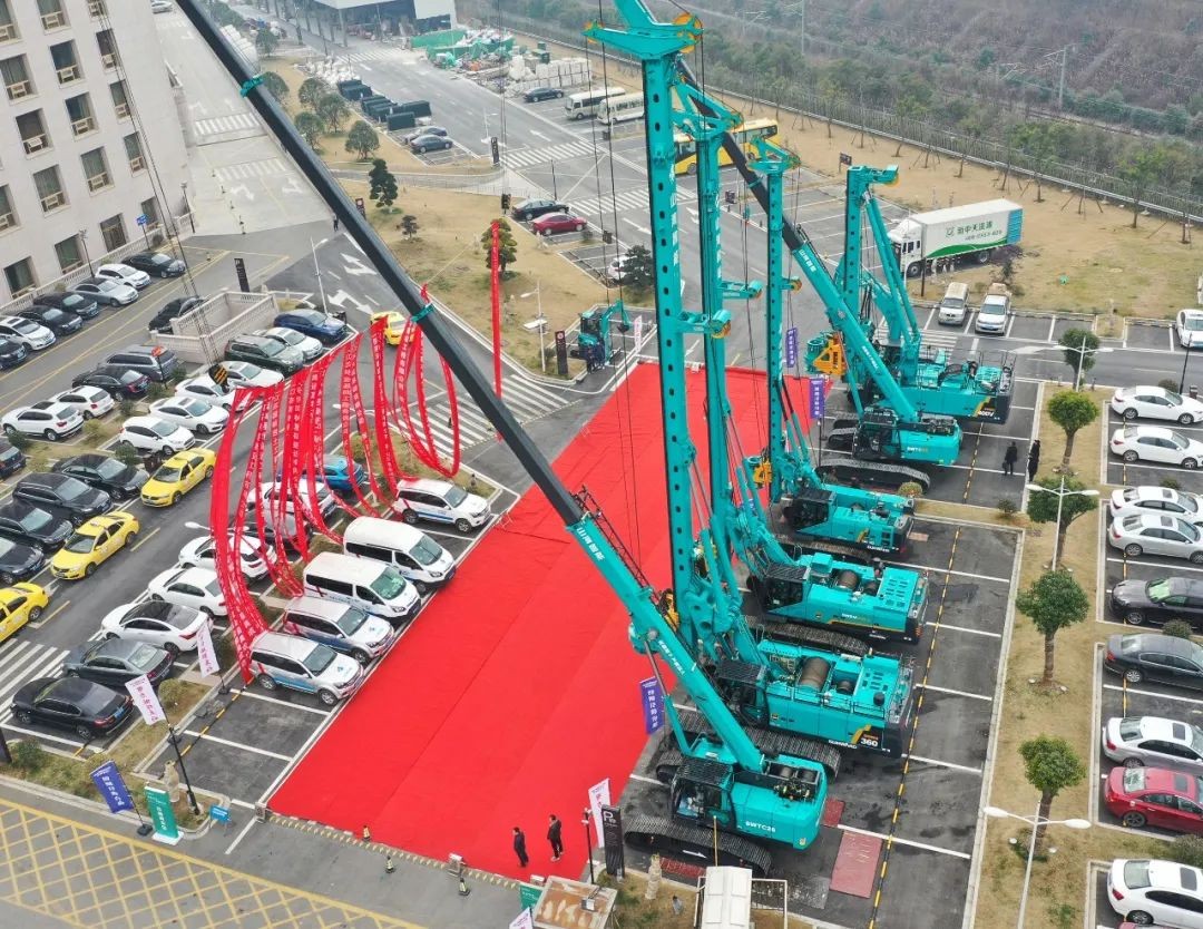 百台设备，成交额3.6亿！k1体育
“圈粉”六朝古都