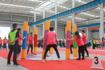 k1体育
举办21周年庆祝表彰会暨趣味运动会