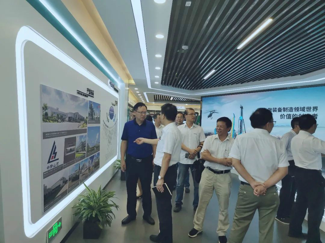 中南大学机电工程学院肖来荣书记到访k1体育
