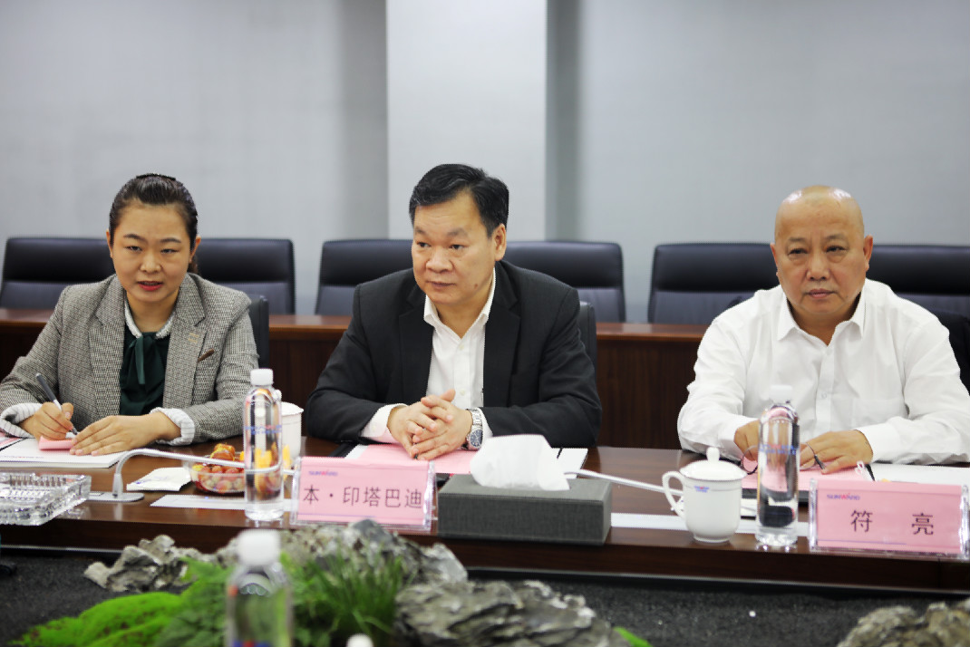 老挝长沙总领事本·印塔巴迪考察k1体育
