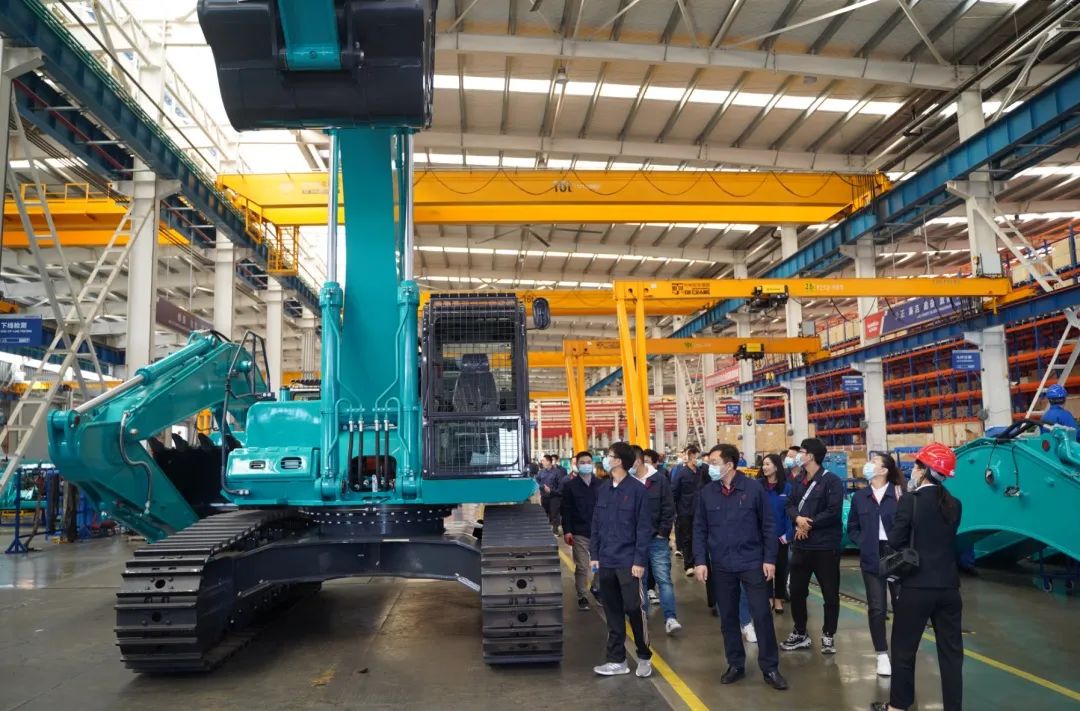 江南工业集团“双百青年”参观k1体育
