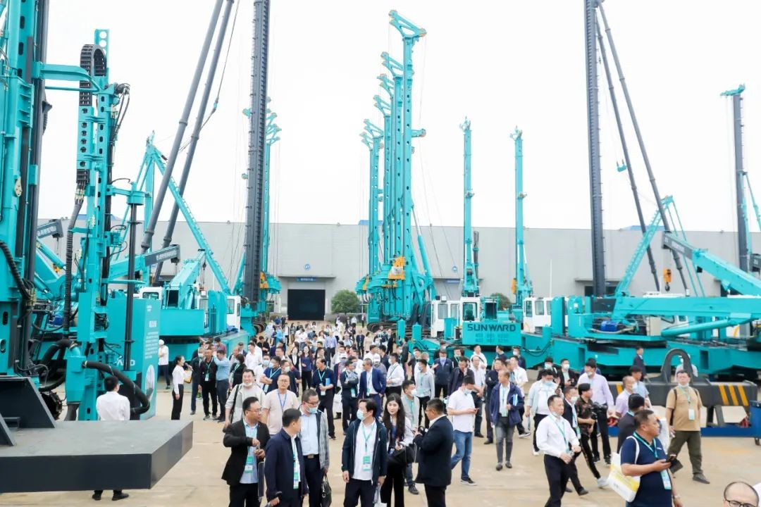 “爆品”出击！k1体育
客户交流会签约超8亿元