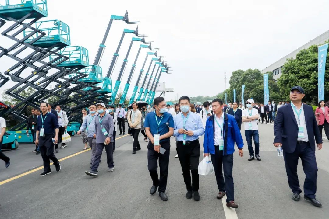 “爆品”出击！k1体育
客户交流会签约超8亿元