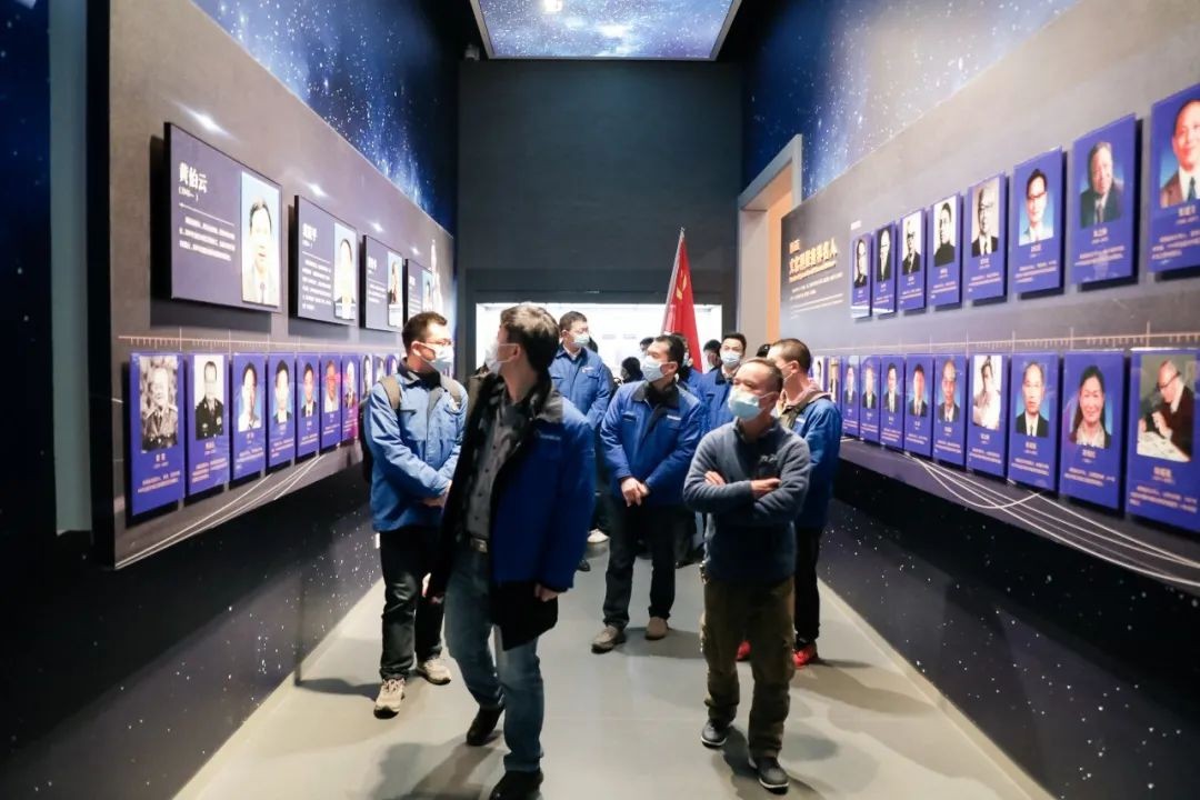 觅红色历史 践初心使命——k1体育
全体党员赴长沙党史馆开展主题党日活动