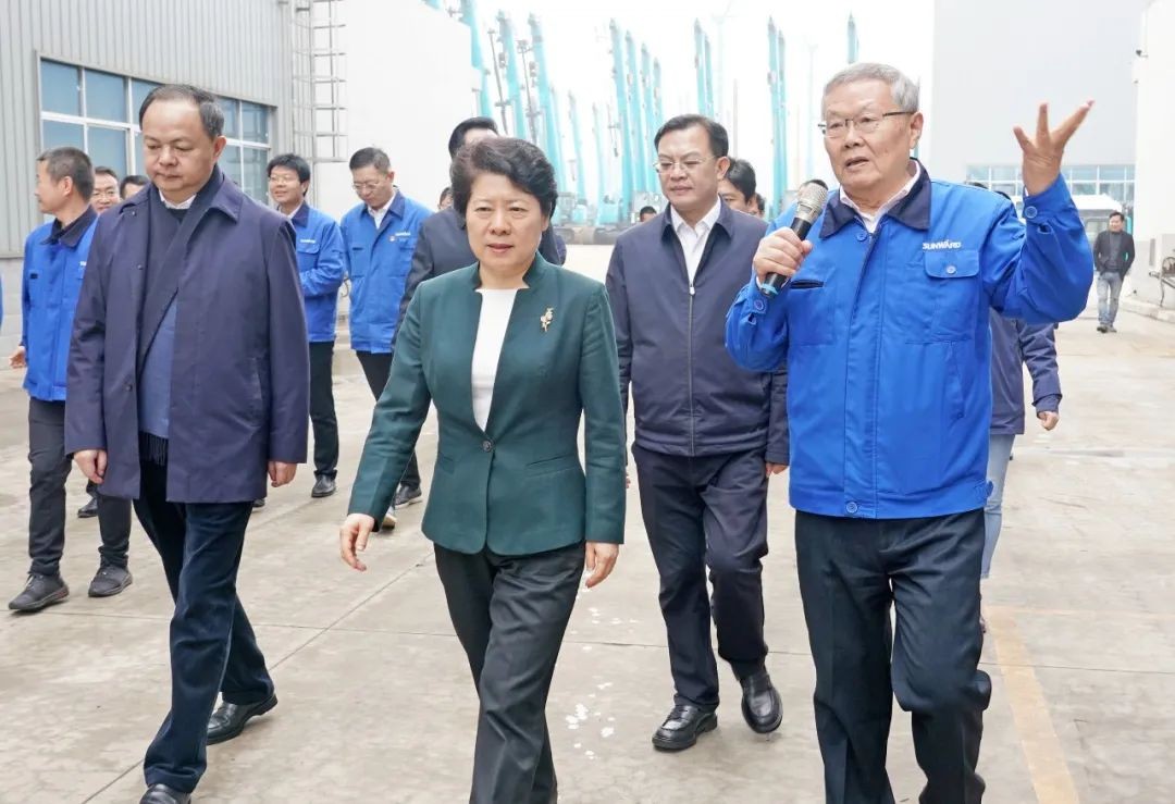 吴桂英调研k1体育
