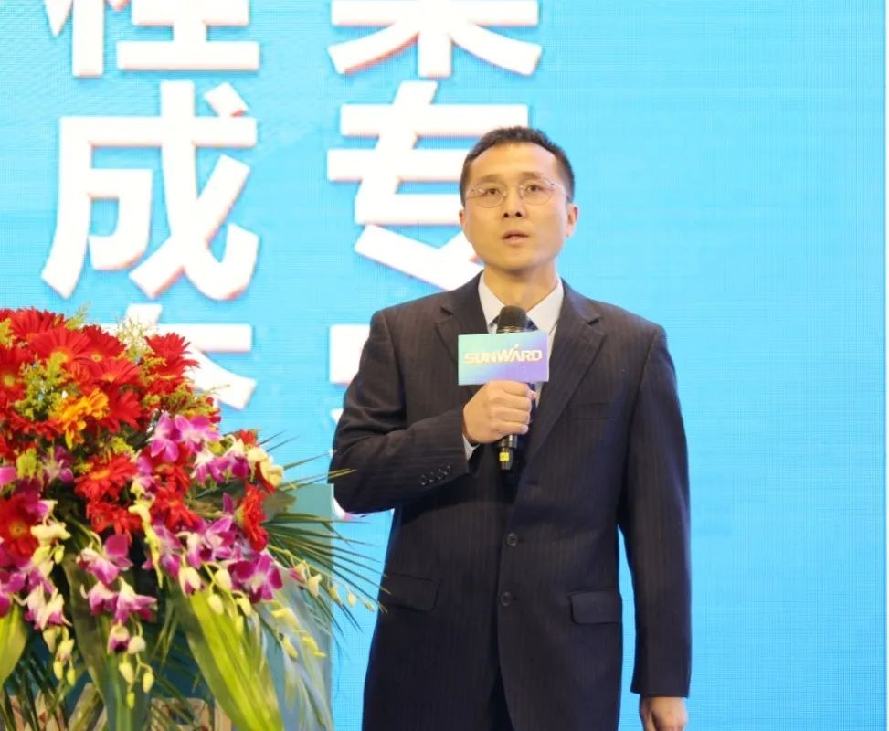 现场签约超5亿 k1体育
2021全国客户交流会（杭州站）敲响行业首季强音