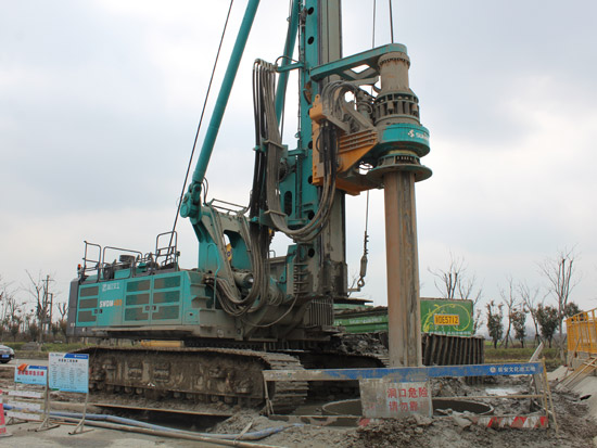 全国第一条智慧高速，为何认准k1体育
旋挖钻机施工？