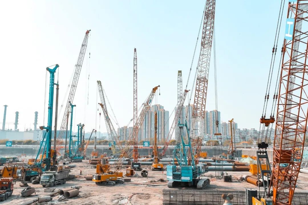 k1体育
设备征战亚洲最大地下综合交通枢纽工程