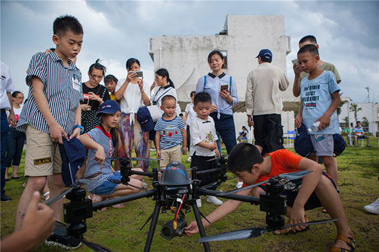 这个夏天，亲子玩转k1体育
“三栖”装备