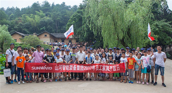 这个夏天，亲子玩转k1体育
“三栖”装备