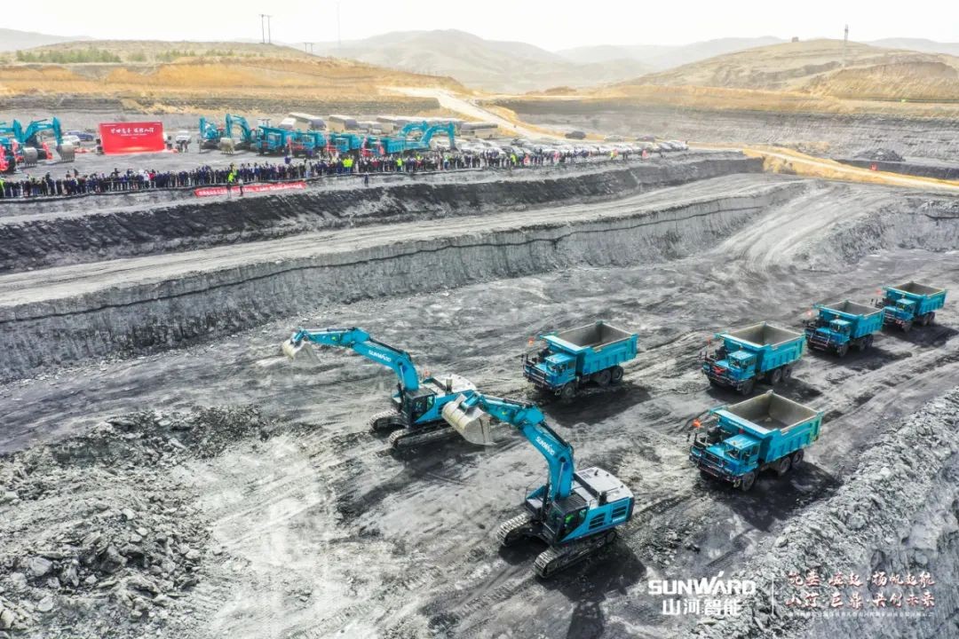 “矿”世高手，齐聚k1体育
挖掘机操作手挑战赛