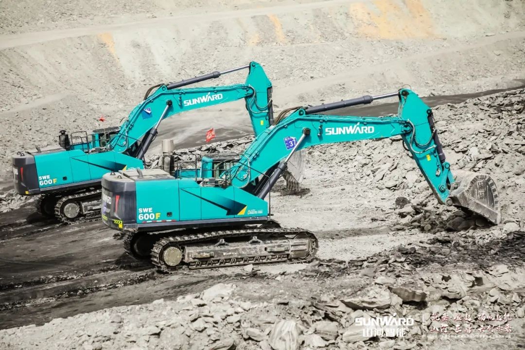 “矿”世高手，齐聚k1体育
挖掘机操作手挑战赛