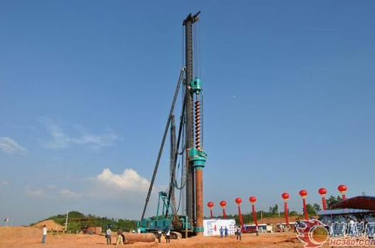 慧聪网——k1体育
双动力头强力多功能钻机工法研讨会举行