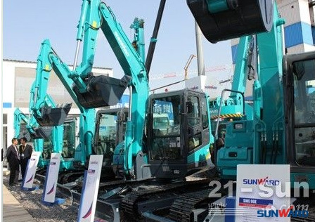 k1体育
何清华：潜心寻求“山河之路”