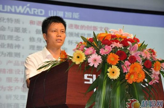 慧聪网——k1体育
双动力头强力多功能钻机工法研讨会举行