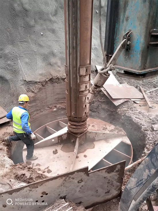 3.5米直径高效入岩，他携k1体育
旋挖名动山城