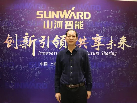 3.5米直径高效入岩，他携k1体育
旋挖名动山城