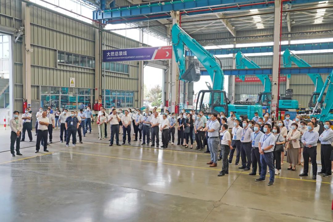 全国战略性新兴产业集群建设考察团调研k1体育
