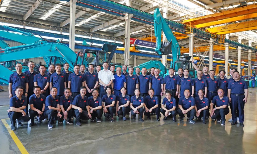 湖南省委党校厅干班赴k1体育
开展现场教学活动