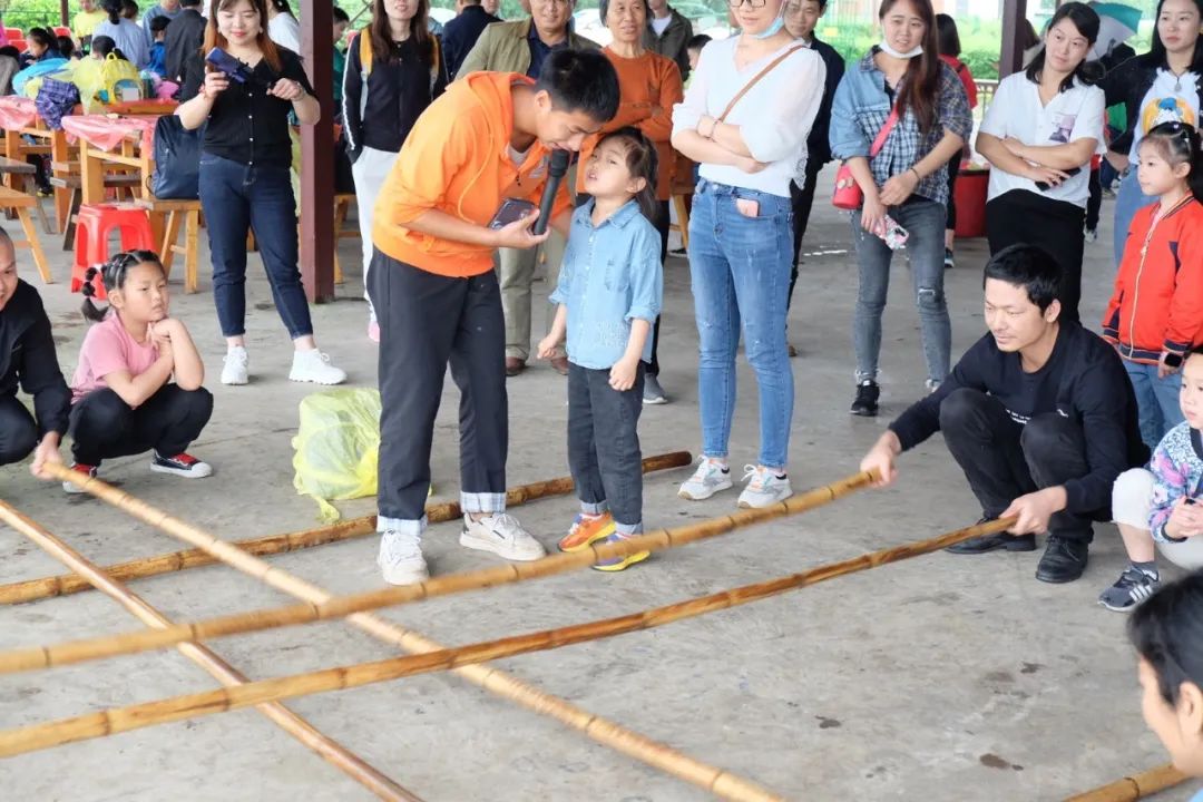 童年不同Young，稻花香里亲子欢——k1体育
组织开展六一亲子活动