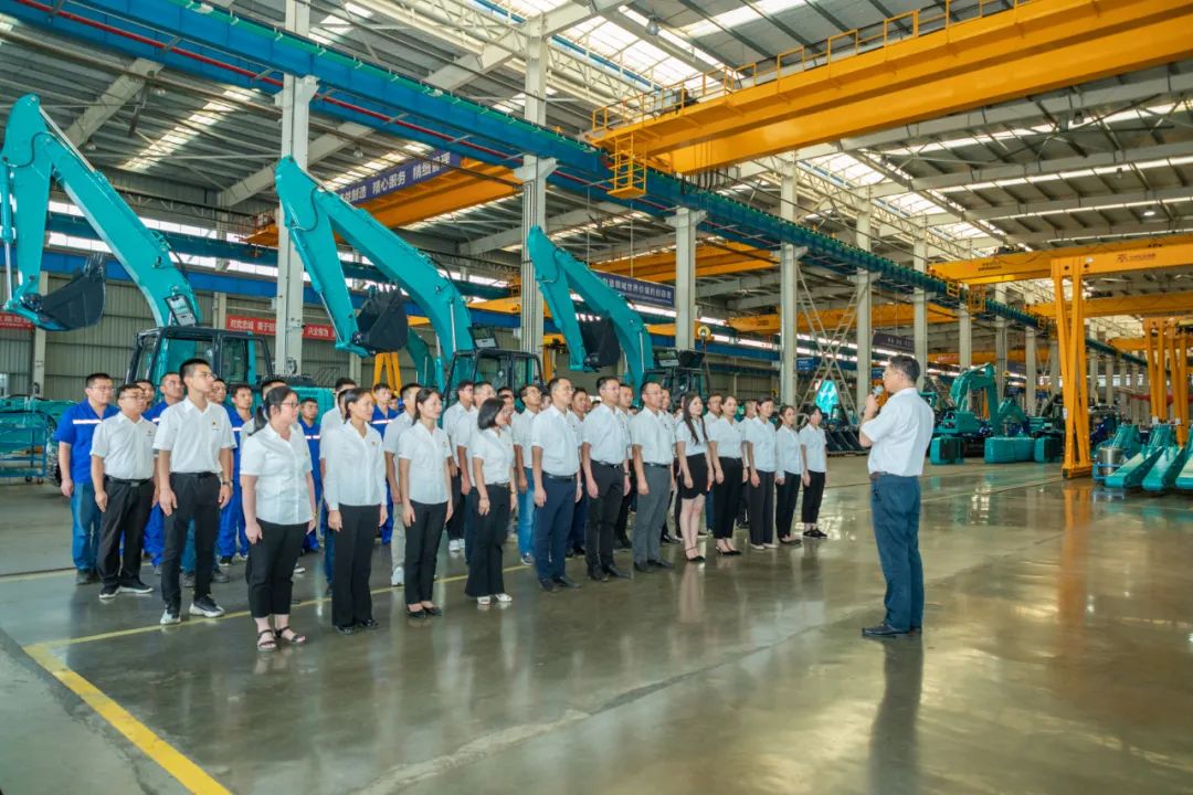 接续奋斗再出发——k1体育
党委举行新党员入党宣誓和老党员重温入党誓词活动