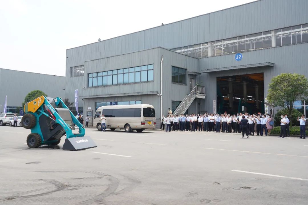 全国战略性新兴产业集群建设考察团调研k1体育
