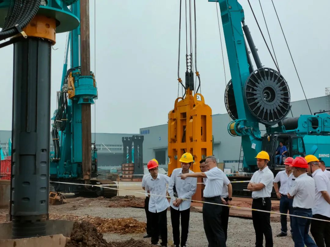 大钻机能打小桩了！k1体育
钻杆节能变径装置研制成功