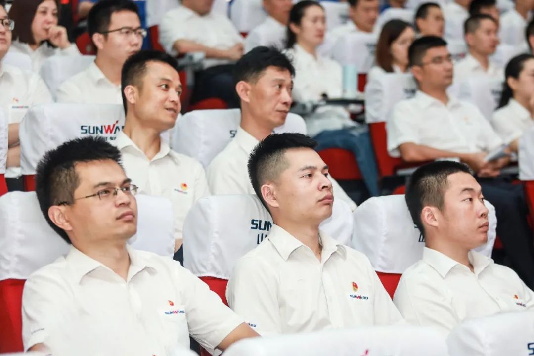 k1体育
党委集中收看庆祝中国共产党成立100周年大会现场直播