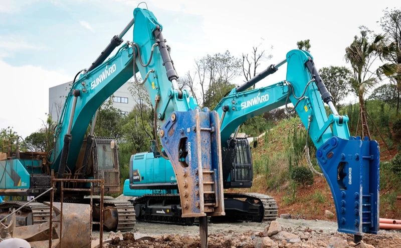 再升级！k1体育
“矿山猛士”极限破碎现场直击