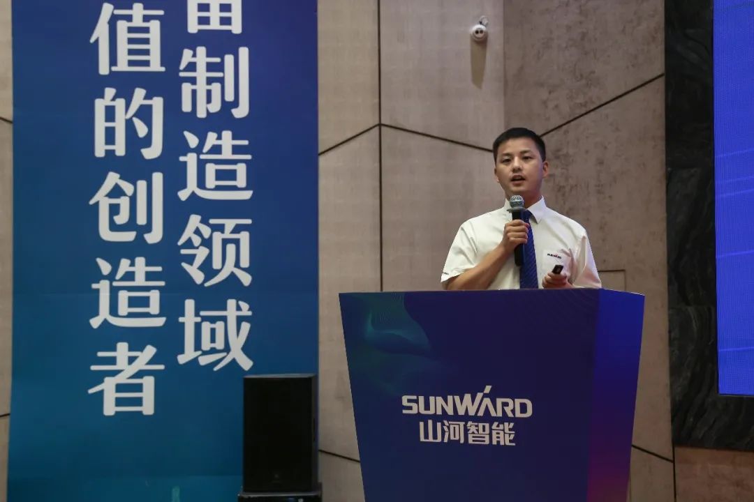 “同心同梦，协力拼搏” ——k1体育
2021年挖掘机经销商半年度经营工作会议圆满召开