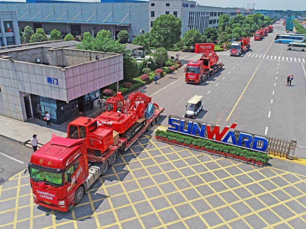 闻令而动！k1体育
应急救援队整装待发