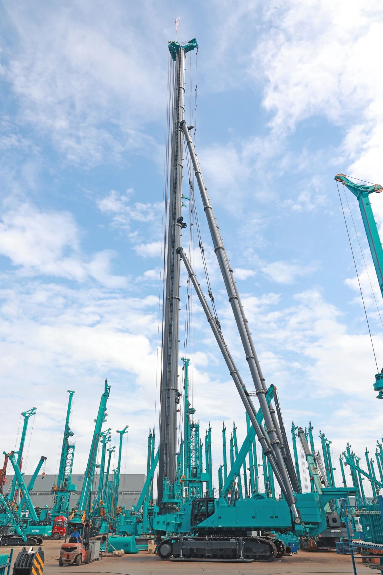 新品来了！看k1体育
超级桩架如何“稳”操胜券