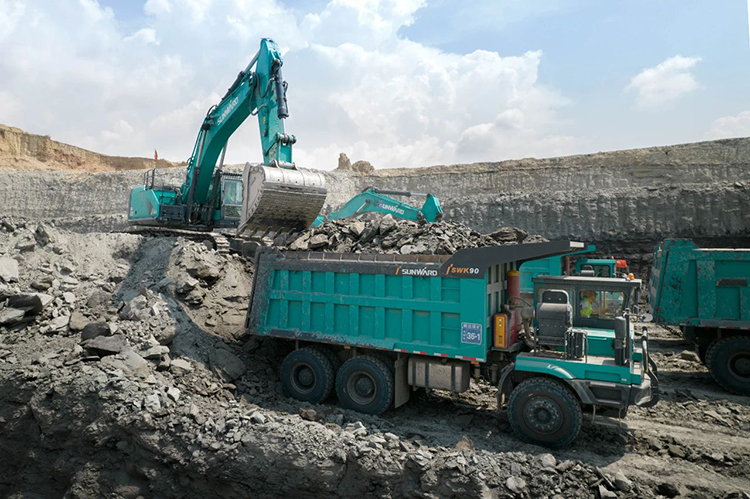 图集 | 征战矿山！k1体育
绿色矿山成套装备“大将”云集