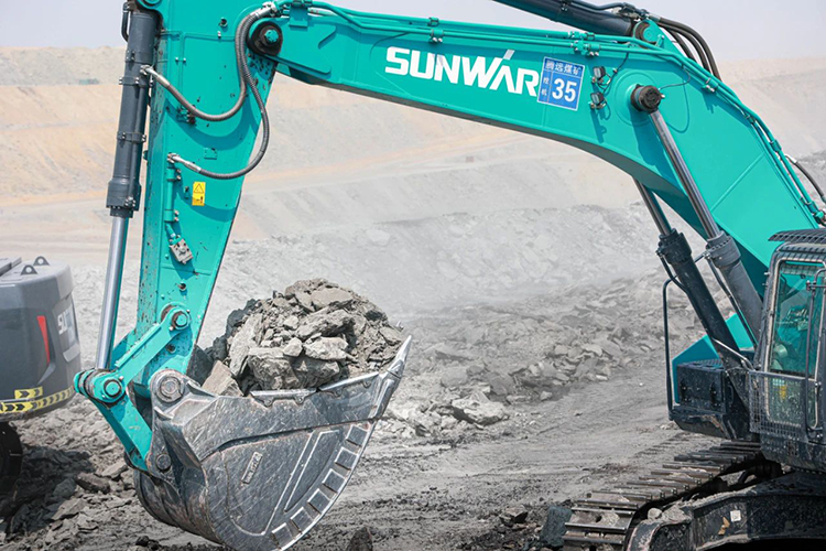 图集 | 征战矿山！k1体育
绿色矿山成套装备“大将”云集